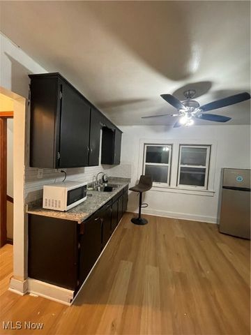 18606 Cherokee Avenue, Cleveland, OH 44119