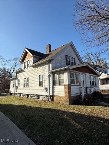18606 Cherokee Avenue, Cleveland, OH 44119