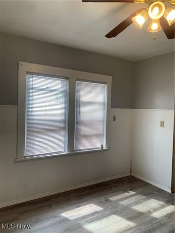 18606 Cherokee Avenue, Cleveland, OH 44119