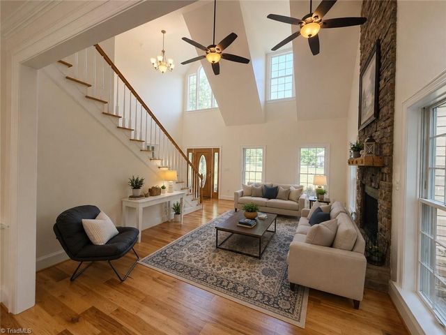 6916 Harvest Glen Drive, Greensboro, NC 27406