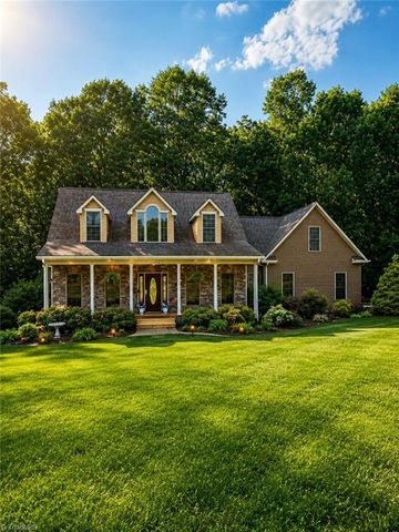 6916 Harvest Glen Drive, Greensboro, NC 27406
