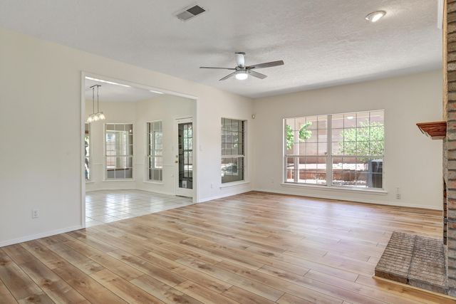 10015 Petra Court NE, Albuquerque, NM 87122