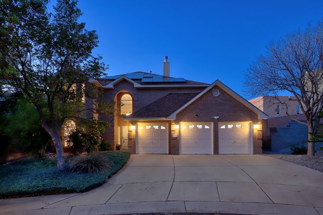 10015 Petra Court NE, Albuquerque, NM 87122