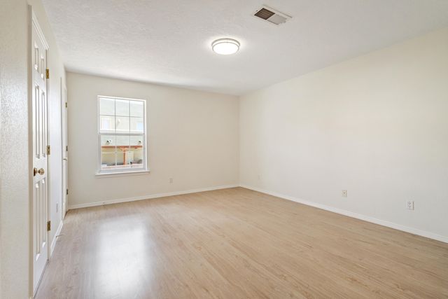 10015 Petra Court NE, Albuquerque, NM 87122