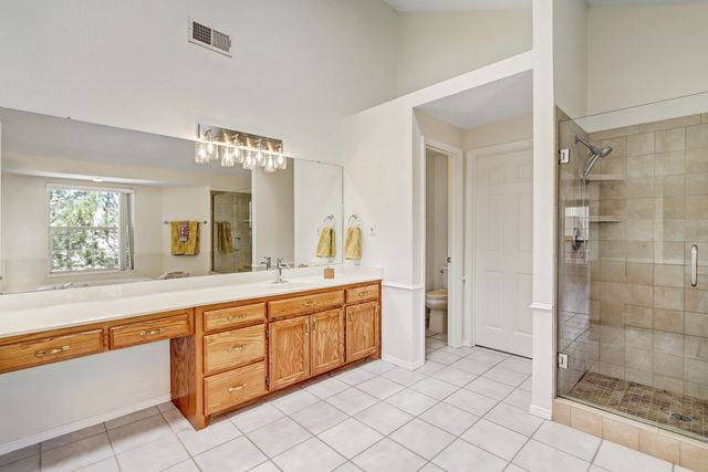 10015 Petra Court NE, Albuquerque, NM 87122