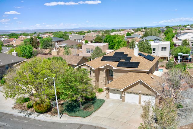 10015 Petra Court NE, Albuquerque, NM 87122