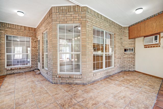 10015 Petra Court NE, Albuquerque, NM 87122