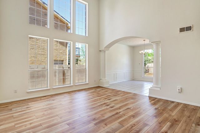 10015 Petra Court NE, Albuquerque, NM 87122