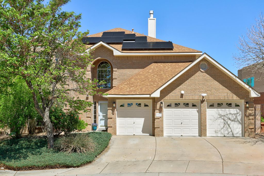 10015 Petra Court NE, Albuquerque, NM 87122