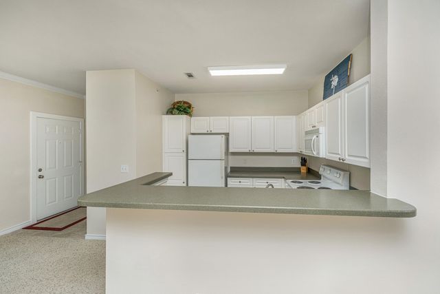 130 River Landing Drive Unit 2215, Charleston, SC 29492