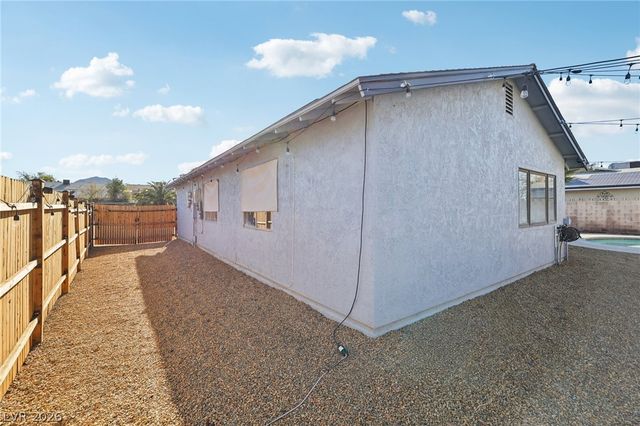 415 Chateau Drive, Henderson, NV 89002