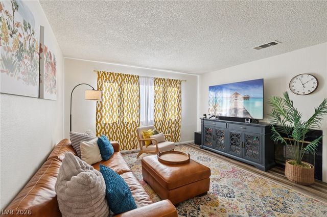 415 Chateau Drive, Henderson, NV 89002