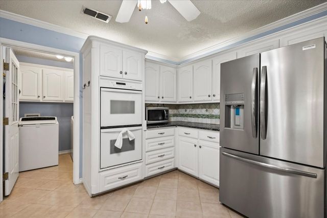 113 Saint Andrews Circle, Hideaway, TX 75771