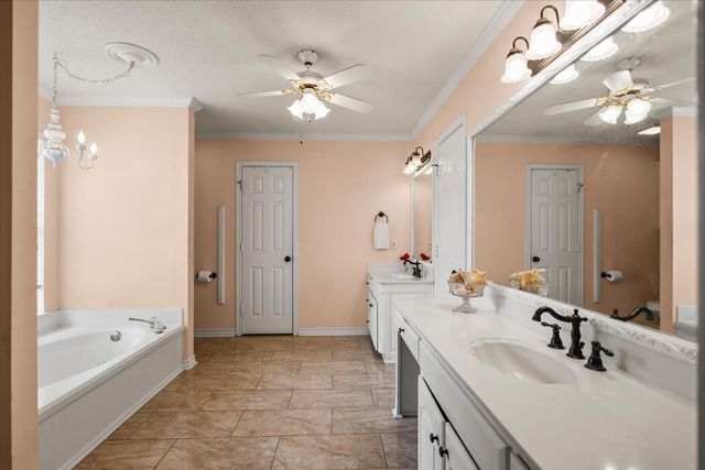 113 Saint Andrews Circle, Hideaway, TX 75771