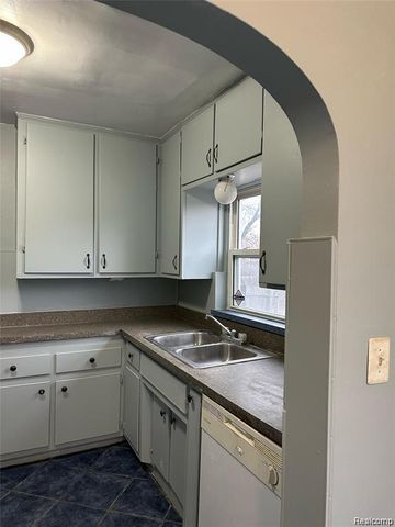 13935 Faust Avenue, Detroit, MI 48223