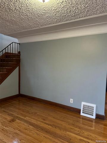 13935 Faust Avenue, Detroit, MI 48223