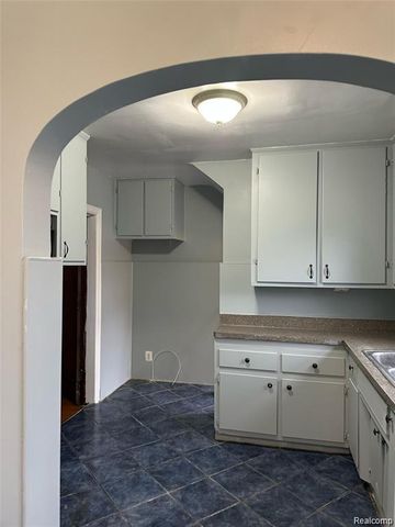 13935 Faust Avenue, Detroit, MI 48223