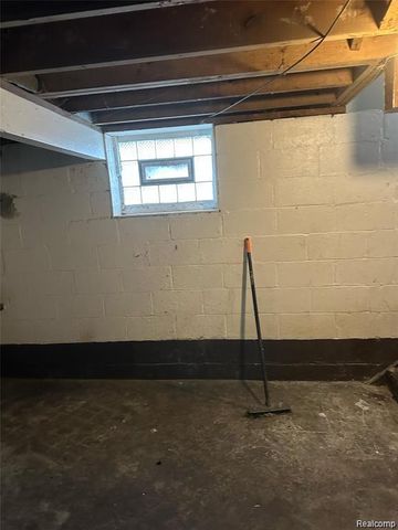 13935 Faust Avenue, Detroit, MI 48223