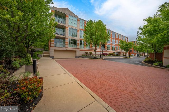 123 IRON WORKS WAY, Wayne, PA 19087