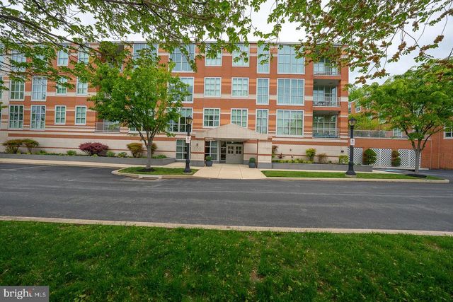 123 IRON WORKS WAY, Wayne, PA 19087