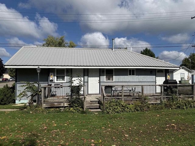 712 Vine Street, Wisconsin Dells, WI 53965