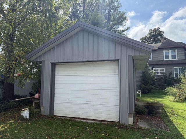 712 Vine Street, Wisconsin Dells, WI 53965