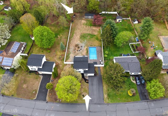 1046 Laural Lane, Ballston Spa, NY 12020