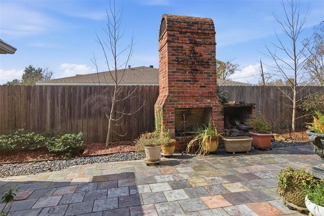 91 E END Avenue, Sulphur, LA 70663