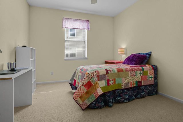 2402 Kiowa DRIVE, Grafton, WI 53024