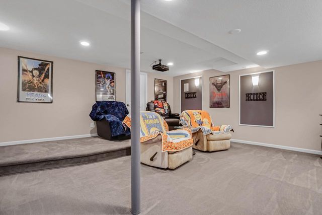 2402 Kiowa DRIVE, Grafton, WI 53024