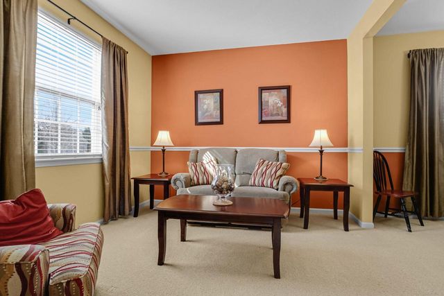 2402 Kiowa DRIVE, Grafton, WI 53024