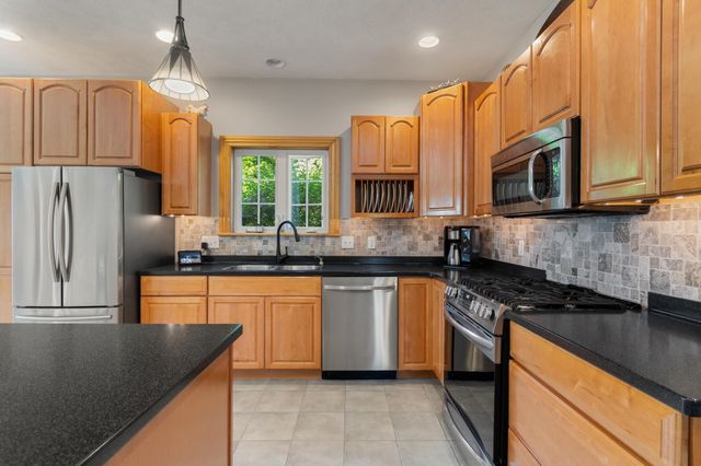 15 Rockledge Road, Milton, VT 05468