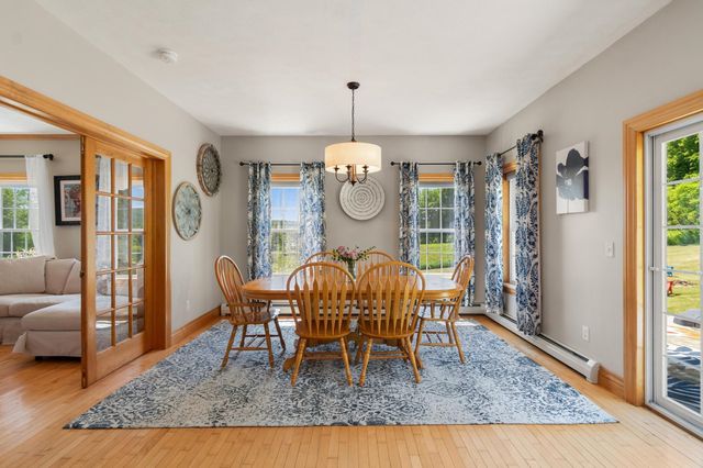 15 Rockledge Road, Milton, VT 05468