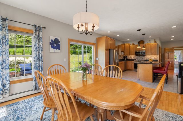 15 Rockledge Road, Milton, VT 05468