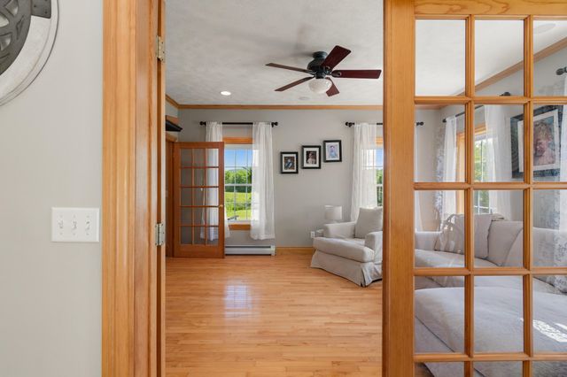 15 Rockledge Road, Milton, VT 05468