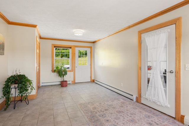 15 Rockledge Road, Milton, VT 05468