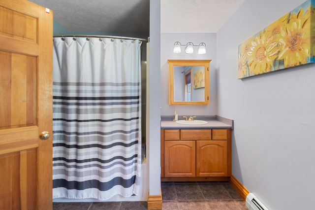 15 Rockledge Road, Milton, VT 05468
