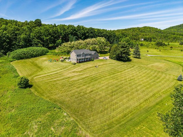 15 Rockledge Road, Milton, VT 05468