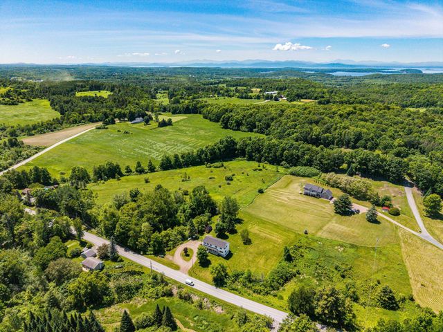 15 Rockledge Road, Milton, VT 05468