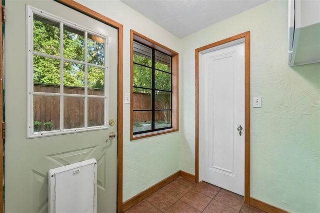 535 S Flood Avenue, Norman, OK 73069