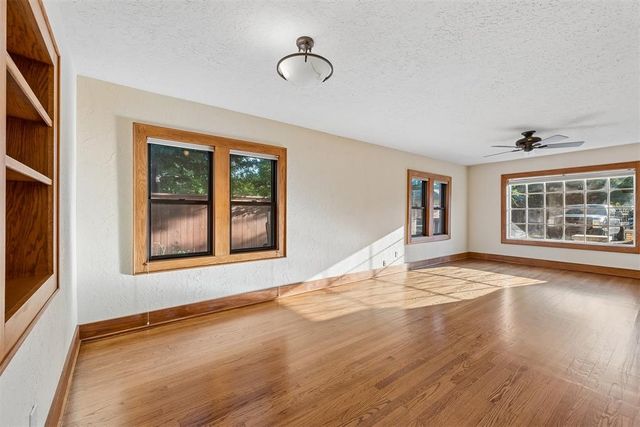 535 S Flood Avenue, Norman, OK 73069