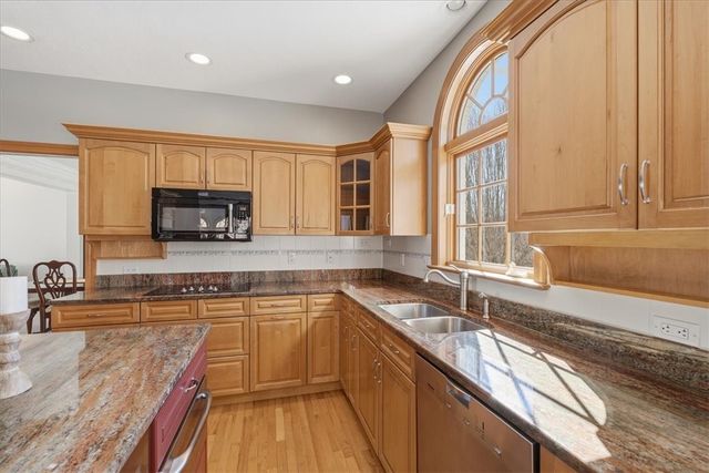 104 Autumn Way, Peters Twp, PA 15367