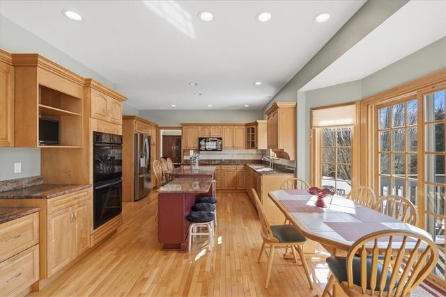 104 Autumn Way, Peters Twp, PA 15367