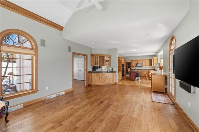 104 Autumn Way, Peters Twp, PA 15367