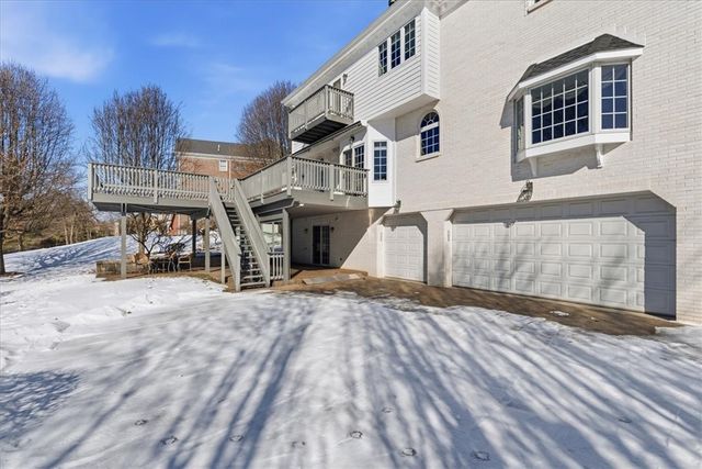 104 Autumn Way, Peters Twp, PA 15367