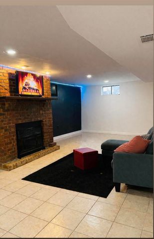 3529 N George Street, Franklin Park, IL 60131