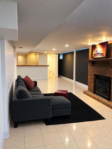 3529 N George Street, Franklin Park, IL 60131