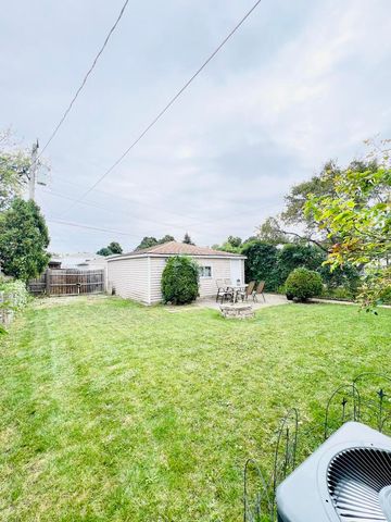 3529 N George Street, Franklin Park, IL 60131