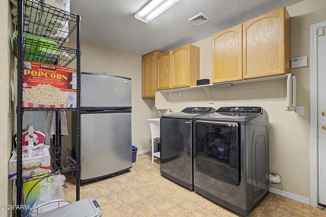 3595 E Latham Way, Gilbert, AZ 85297