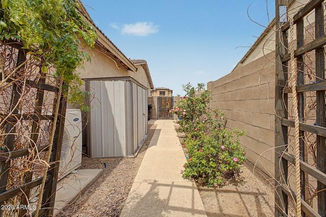 3595 E Latham Way, Gilbert, AZ 85297